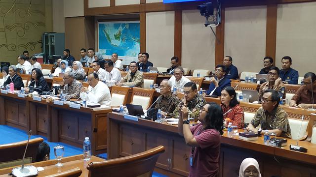 Komisi VII DPR memanggil sejumlah pihak untuk membahas kebocoran gas dari Sumur YYA-1 Blok Offshore North West Java (ONWJ),
