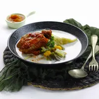 ilustrasi lontong sayur banjar/copyright by ChallyaCapture (Shutterstock)