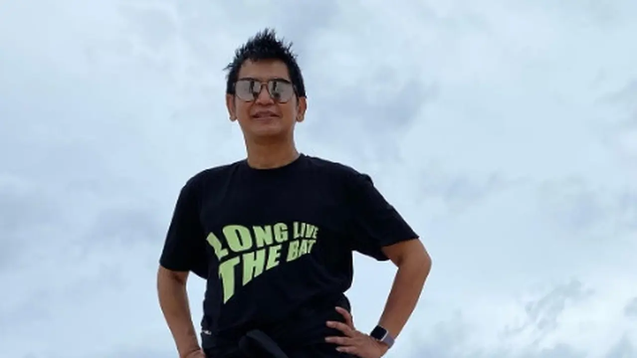 Hilman Hariwijaya, Penulis Lupus Meninggal Dunia