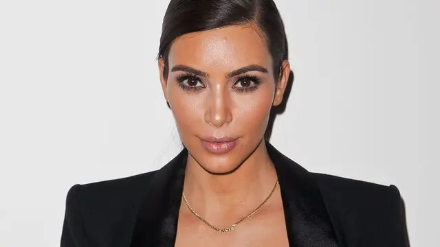 Kim Kardashian 4