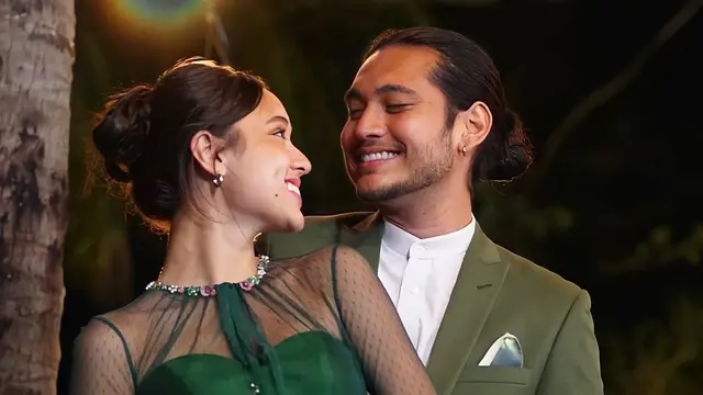 Yasmin Napper dan Giorgino Abraham bintang Love Story The Series dalam video greeting HUT SCTV32 Xtraordinary (Foto: Instagram @sinetron.sctv)