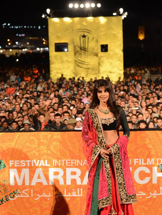 Ditetapkan sebagai Bidadari Terseksi 2015, Priyanka Chopra berhasil menyingkirkan artis cantik Bollywood lainnya, seperti Deepika Padukone yang hanya meraih 35 persen. (Bintang/EPA)