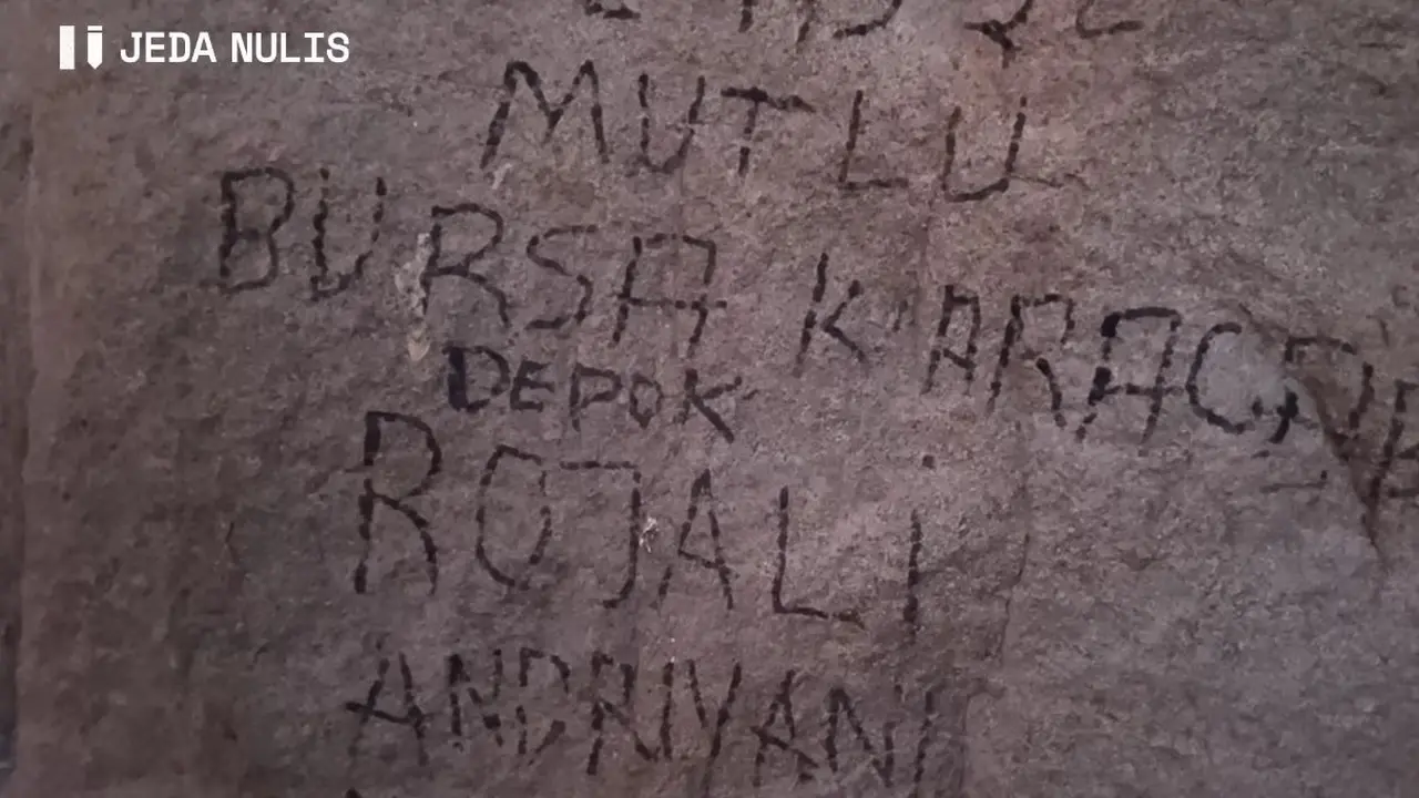 Tulisan Depok di Gua Hira