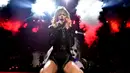 “Dia (Taylor) tidak bertujuan untuk bersembunyi, tetapi dia sangat sibuk dalam studio untuk rekaman, editing, dan penyelesaian pada album barunya,” tambah sumber. (AFP/Bintang.com)