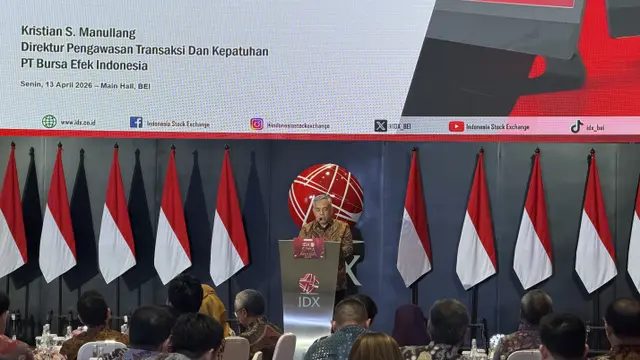 Direktur Pengawasan Transaksi dan Kepatuhan BEI, Kristian S. Manullang, dalam SPPA Award 2025, di Main Hall BEI, Jakarta, Senin (13/4/2026). (Foto: Liputan6.com/Tira Santia)