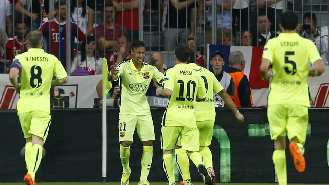 Neymar selebrasi gol bersama rekan Barcelona lainnya (Reuters)