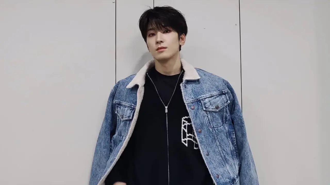 Genap Berusia 27 Tahun, Gaya Kasual Wonwoo Seventeen Ini Curi Perhatian