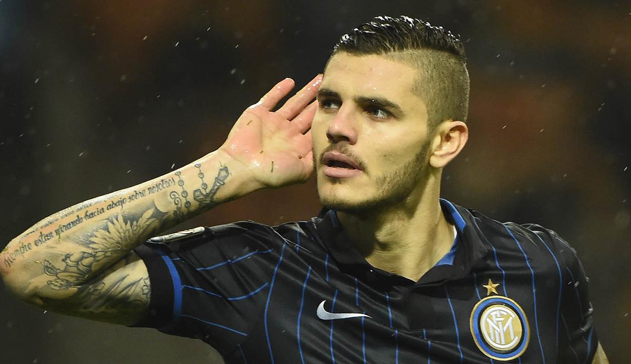 3. Mauro Icardi, menurut Daily Star, akibat gagal mendapatkan Romelu Lukaku membuat pelatih Chelsea, Antonio Conte mengincar bomber Inter Milan ini. Namun untuk mendapatkannya The Blues harus bersaing dengan Napoli juga Arsenal. (AFP/Olivier Morin)