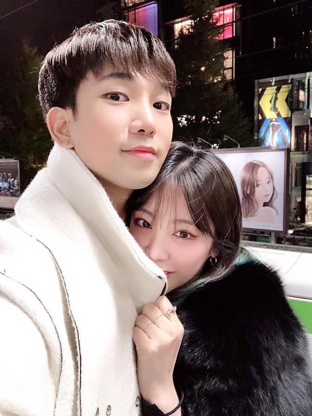 Hanya Undang 70 Orang, Ini 7 Momen Kemesraan G.O MBLAQ dan Choi Ye Seul