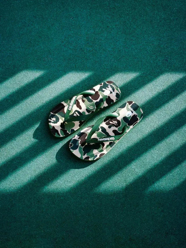 Mengintip Sandal Jepit Modern Bersiluet Budaya Jepang