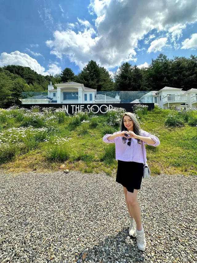 7 Momen Liburan Reisa Broto Asmoro di Korea, Kunjungi Lokasi Syuting BTS In The Soop 2