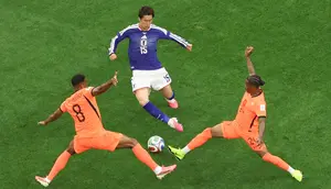 Namun, hanya berselang tujuh menit, Jepang mampu mencetak gol balasan yang membuat kedudukan menjadi imbang 1-1. Keito Nakamura menjadi pencetak gol bagi Jepang setelah menerima umpan dari Takefusa Kubo. (AP Photo/Sam Hodde)