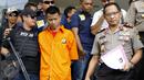 Kapolda Metro Jaya, Irjen Tito Karnavian (kanan) saat rilis penangkapan pelaku pembunuhan warga negara Jepang di halaman Mapolda Jakarta, Jumat (11/9/2015). (Liputan6.com/Yoppy Renato)