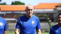 Sesi latihan PSIS di bawah pimpinan langsung pelatih kepala Dragan Djukanovic (Dok. PSIS Semarang)