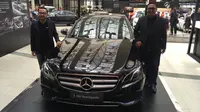 Mercedes-Benz Indonesia merilis New E 200 dan New GLC 200 AMG Line. (Yurike/Liputan6.com)