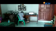Kasus bullying yang dialaminya seolah tak membuatnya trauma. Farhan tetap fokus belajar di rumahnya di Jalan Kemenyan, Ciganjur, Jakarta. 