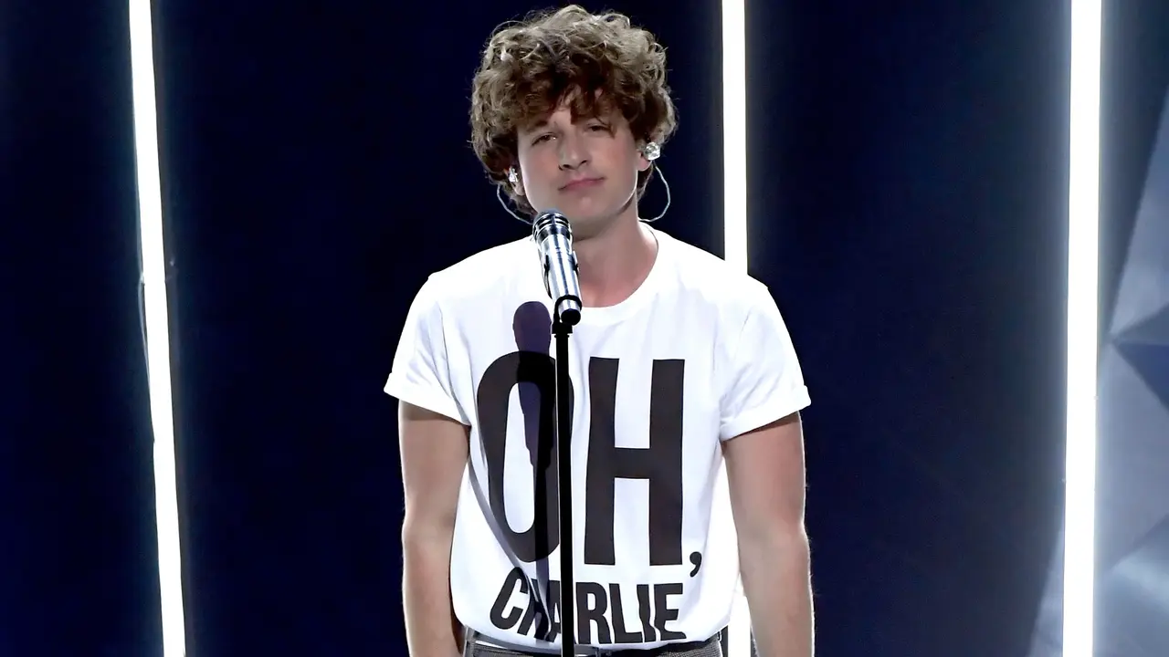 [Bintang] Charlie Puth