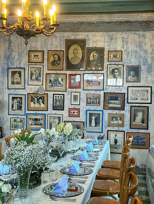 Diselenggarakan di Baan Ar-Jor, pernikahan ini berlangsung intim dengan budaya peranakan [@ekarin_foodandtone]