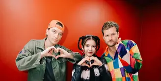 Tiara Andini Tampil Edgy dan Manis Saat Kolaborasi dengan LANY di Eco RunFest 2024. [@tiaraandini].