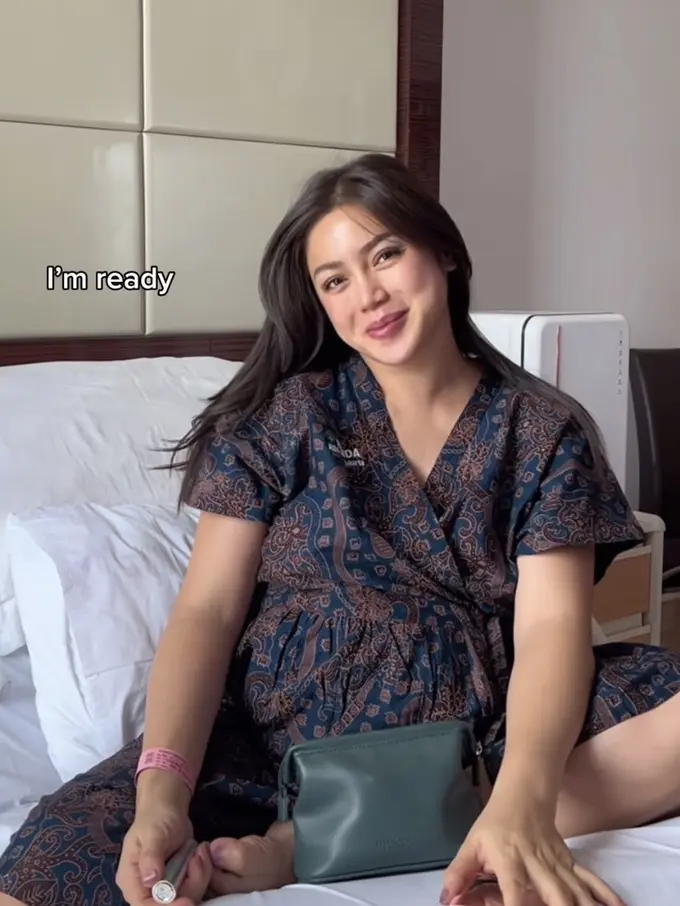 Jessica Iskandar Bagikan Tutorial Makeup Singkat Agar Fresh Setelah Persalinan. [@inijedar]