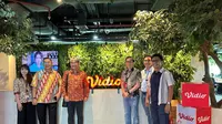 Konselor Ekonomi KBRI Malaysia Hendra Purnama Iskandar melakukan kunjungan ke kantor Vidio, Jakarta, Kamis (29/8/2024). (Liputan6.com/Benedikta Miranti)