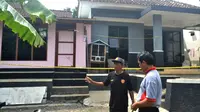 Rumah kontrakan Slamet, sopir terduga teroris, Sidik di Pasir Wetan, Banyumas tampak sepi. (Foto: Liputan6.com/Muhamad Ridlo)