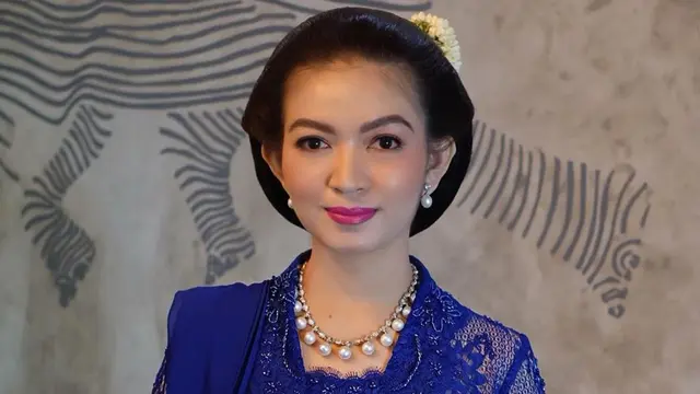 Potret Anggun Selvi Ananda Saat Pakai Kebaya, Istri Cawapres Gibran Rakabuming