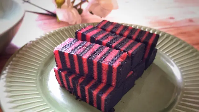 Lapis ubi ungu