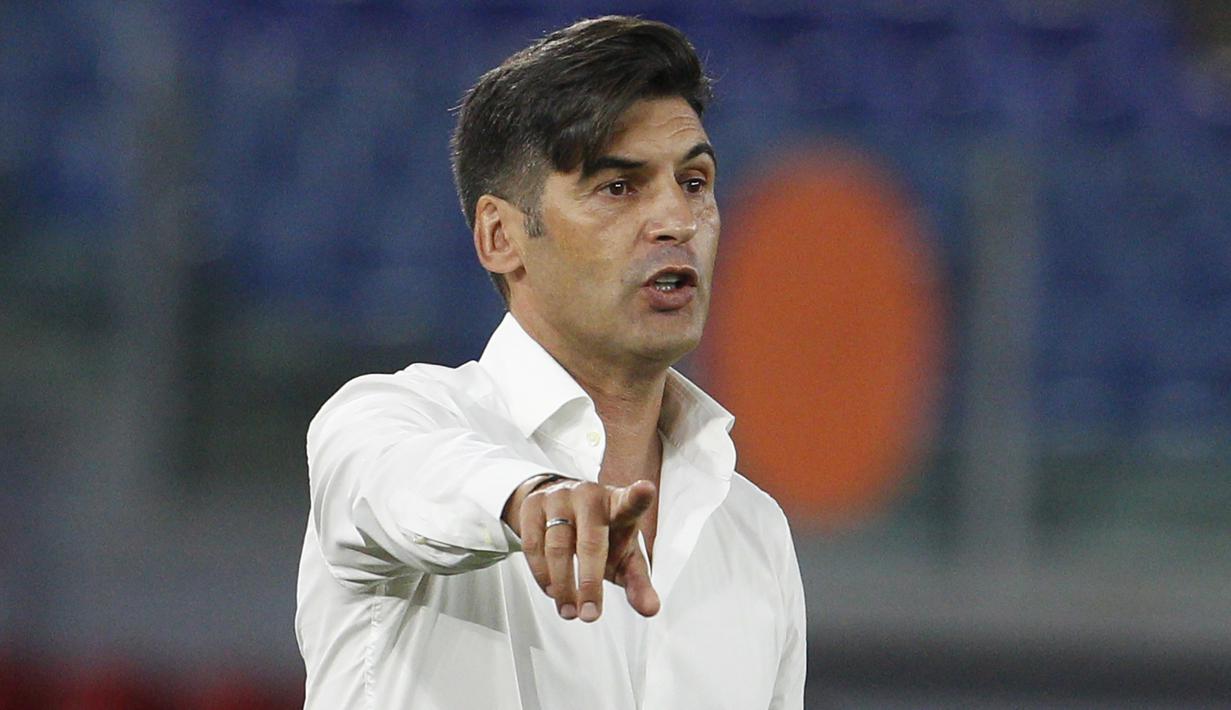 2. Paulo Fonseca (AS Roma) - Posisi ke dua diduduki oleh Pelatih Serigala Ibu kota. Fonseca menerima bayaran 2,2 juta Euro atau setara Rp43,5 miliar per tahun. (AP/Riccardo De Luca)