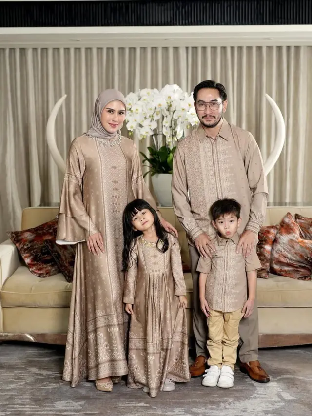 Potret kompak Syahnaz Sadiqah dan Jeje Govinda. (credit:instagram.com/syahnazs)