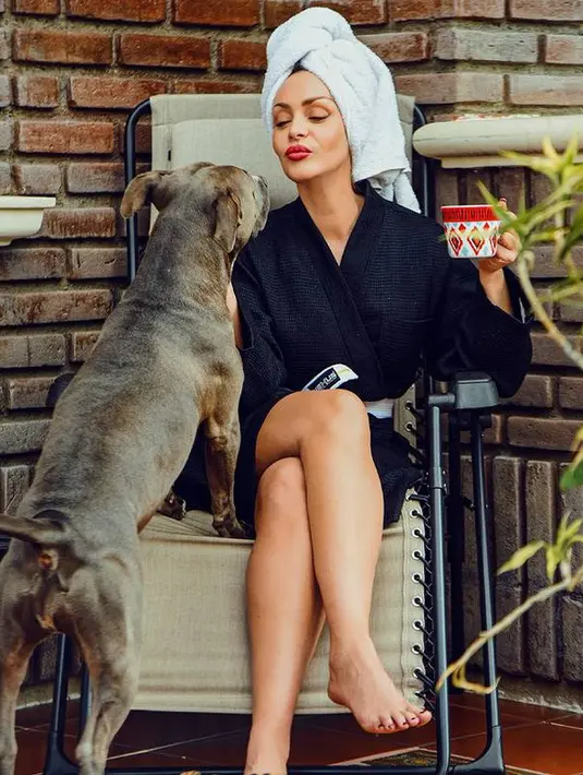 Beberapa waktu lalu Gabriela Spanic sempat kena rumor tak sedap. Pasalnya ia dituding melakukan suntik botox. (Foto: instagram.com/gabyspanictv)