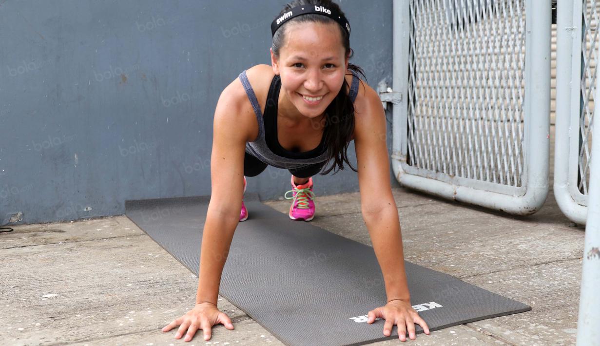 Arsyi Sabihisma adalah putri pasangan legenda Timnas Indonesia, Ricky Yacobi, dan mantan peloncat indah nasional, Harly Ramayani. (Bola.com/Nicklas Hanoatubun)