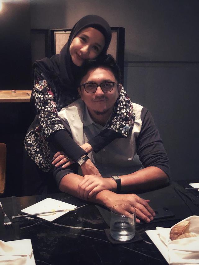 Unggah Foto Terakhir Bersama Suami, Ini 6 Momen Manis Laudya Cinthia Bella dengan Engku Emran