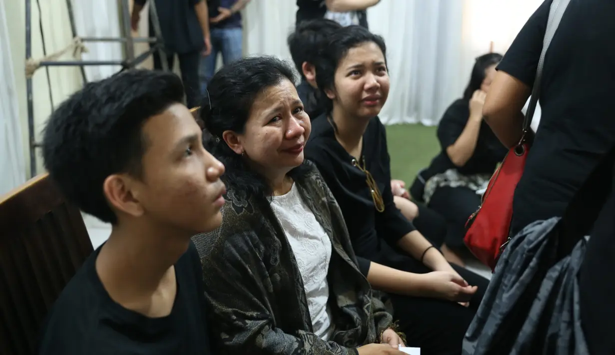 Seperti diketahui, sudah 10 bulan Advent Bangun mengidap gagal ginjal dan harus melakukkan cuci darah rutin dua kali seminggu. (Nurwahyunan/Bintang.com)