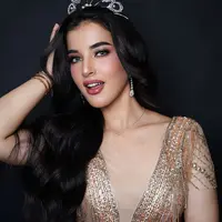 Jadi beauty content creator, Tasya Farasya tak ragu menjajal berbagai tampilan makeup. Terbaru, ibu dua anak itu tampil ala Miss Universe [@tasyafarasya]