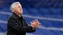 <p>Carlo Ancelotti menjadi pelatih paling senior di semifinal Liga Champions musim ini. Pelatih asal Italia ini juga terbilang paling mentereng dengan tiga gelar juara Liga Champions, paling banyak dibanding tiga pelatih lain yang lolos ke semifinal. (AFP/Oscar Del Pozo)</p>