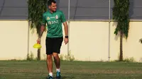 Pelatih Bhayangkara FC, Simon McMenemy (Dimas Angga/Liputan6.com)