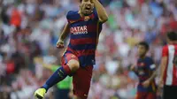 Luis Suarez ekspresikan kegembiraan usai cetak gol untuk Barcelona (REUTERS/Vincent West)