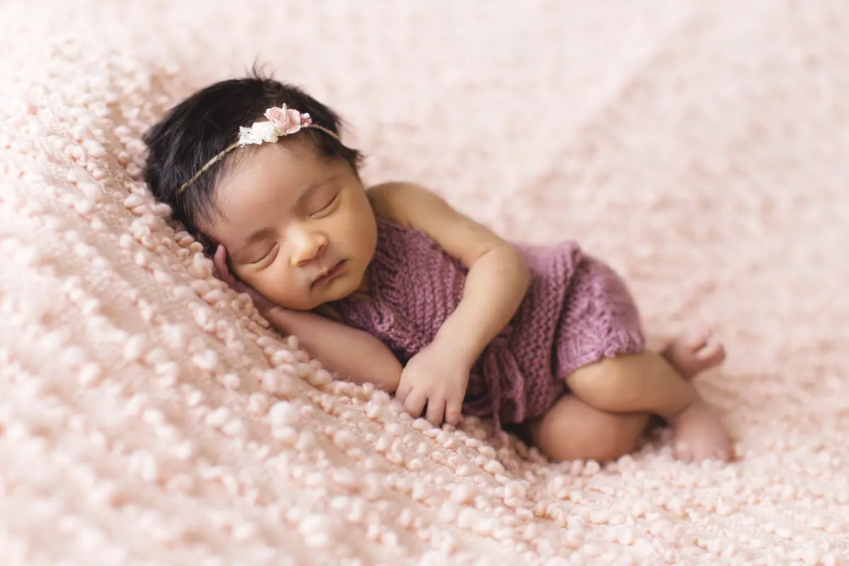 bayi tidur lelap