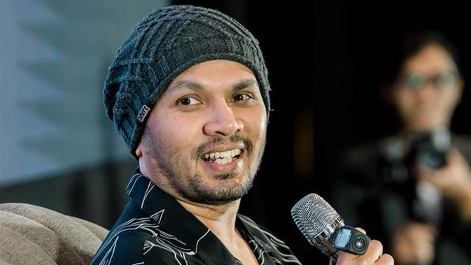 50 Mutiara Hanan Attaki: Pencerahan Ilahi, Cinta, dan Jodoh Sejati