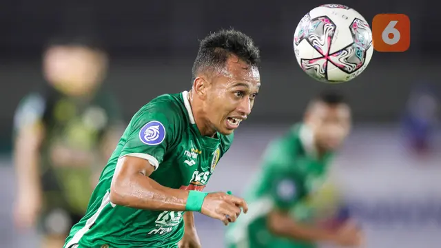 Foto: Irfan Jaya Cetak Brace Buat Kemenangan PSS Sleman, Dejan Antonic Happy