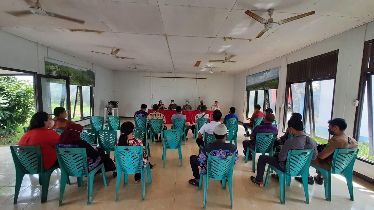 Koordinasi untuk mempercepat vaksinasi Covid-19 di Bengkayang. (Foto: Liputan6.com/Aceng Mukaram)