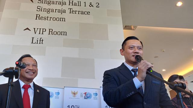 Menteri Agraria dan Tata Ruang/Badan Pertanahan Nasional (ATR/BPN) Agus Harimurti Yudhoyono (AHY) beserta Menteri Dalam Negeri (Mendagri), Tito Karnavian menyinggung soal urgensi pembentukan Badan Air Nasional saat World Water Forum. (Foto: Liputan6.com/M
