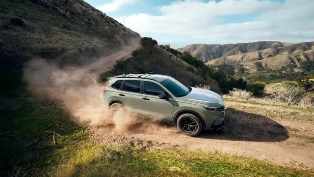 Honda CR-V TrailSport Mengaspal, Kombinasi Hybrid dan Desain Tangguh (ist)