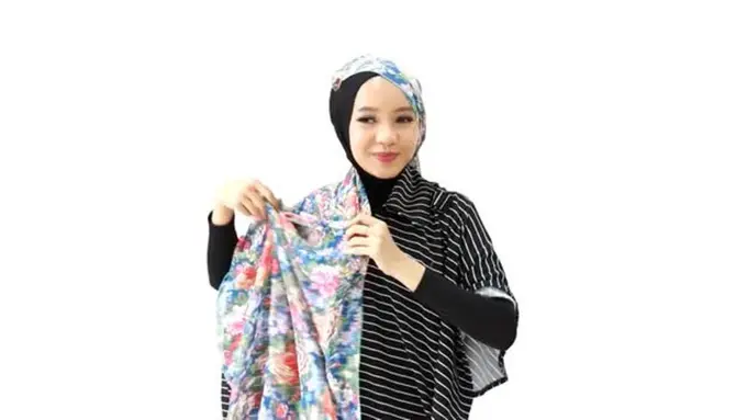 Rasakan Punya Rambut Panjang dengan Hijab, Ini Tutorialnya