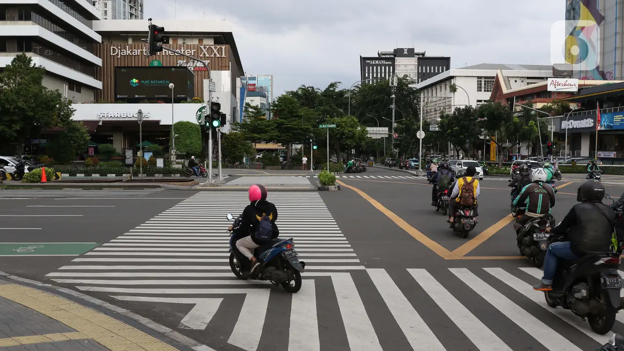 FOTO: Sepinya Pusat Perbelanjaan di Jakarta