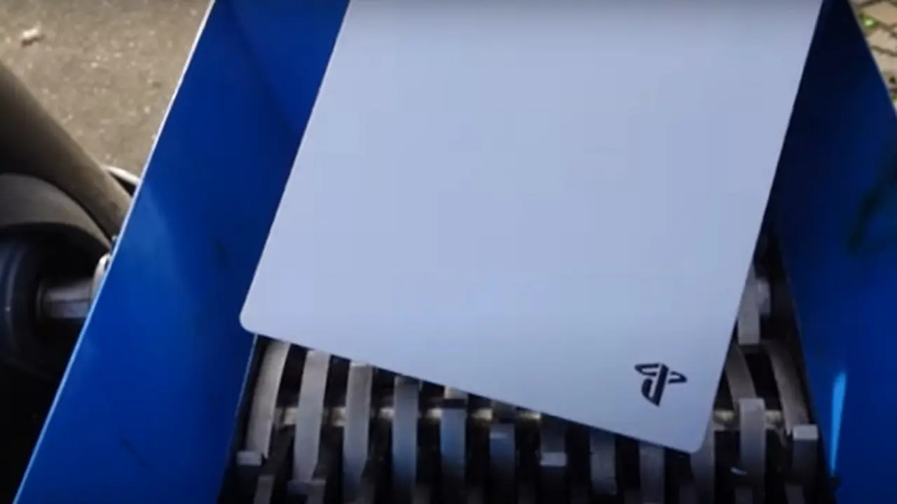 Viral Video Pria Hancurkan PS5 dengan Mesin, Bikin Warganet Heboh