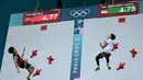 Sebelumnya, di laga semifinal panjat tebing nomor kecepatan putra Olimpiade Paris 2024, Veddriq Leonardo bertarung melawan wakil Iran, Reza Ali Pour. (Jonathan NACKSTRAND/AFP)