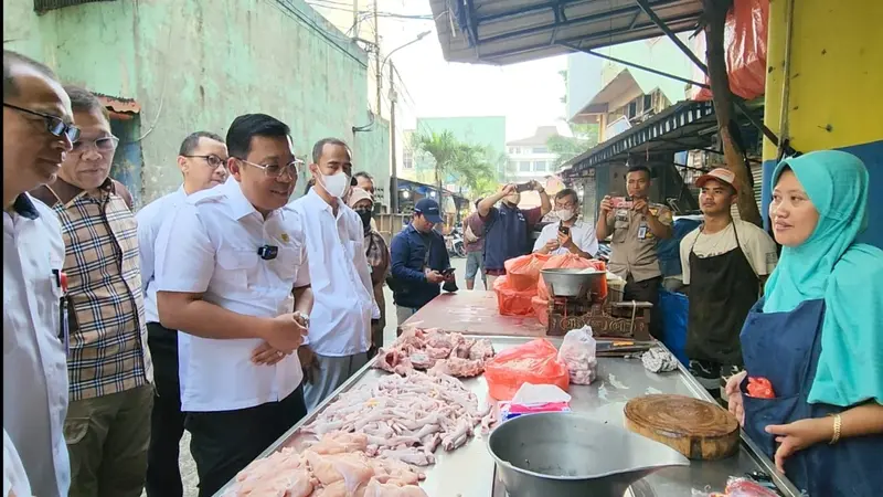 Kepala Badan Pangan Nasional (Bapanas) Arief Prasetyo Adi menyayangkan adanya penutupan paksa rumah potong hewan unggas (RPHU) di Rawa Kepiting, Jakarta Timur