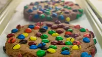 M&amp;M Cookie Recipe: 2 Variations to Delight Your Sweet Tooth